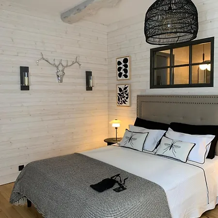 Le Clos 1855 Guest house Saint-Laurent-Des-Batons