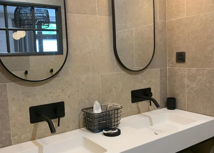 Le Clos 1855 4* Saint-Laurent-Des-Batons